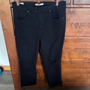 Black Distressed Levi Jeans